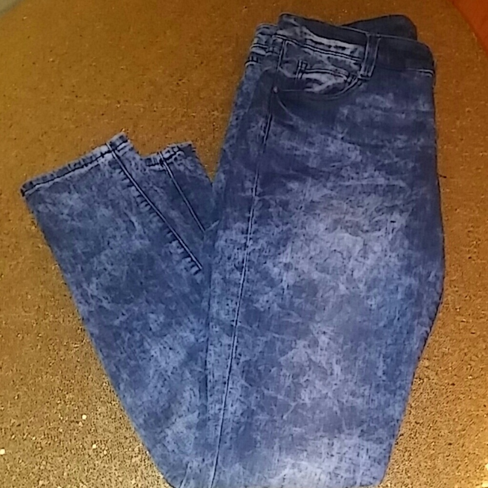Arizona skinny legs